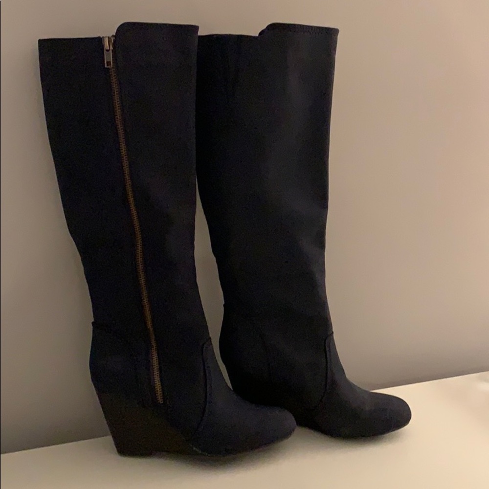Fergalicious wedge boot